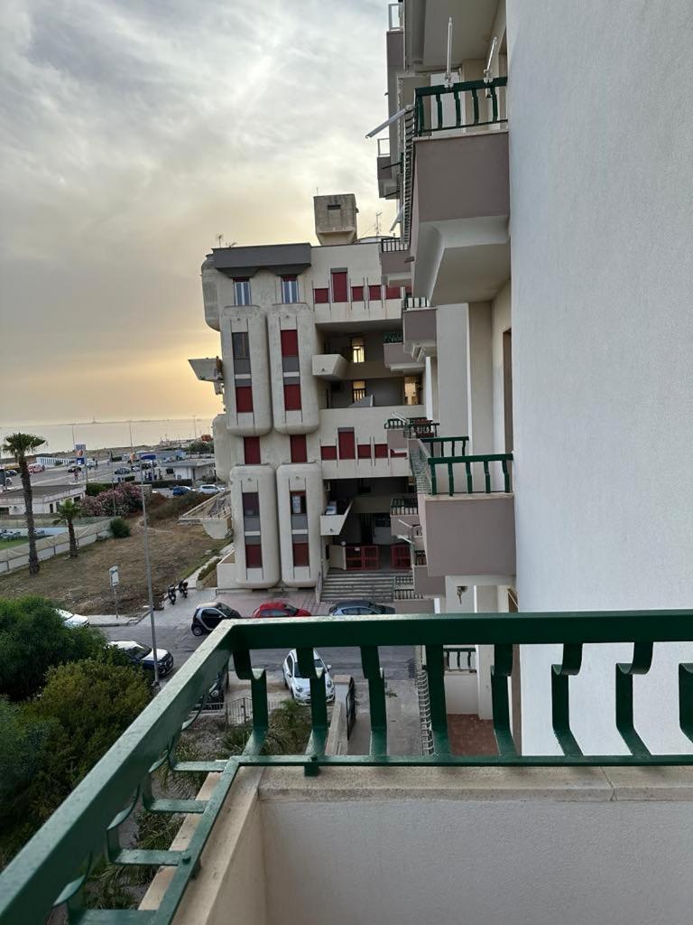 Sea View Apartment ガリポリ エクステリア 写真